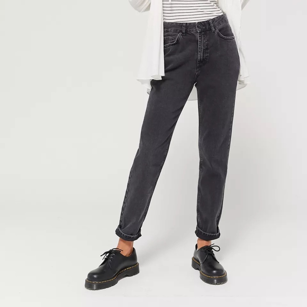 BDG Charcoal/washed black mom jeans size 28w 28L